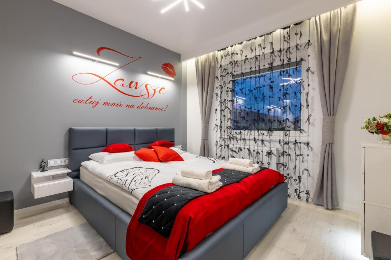 Leo Apartament Delux Устшики-Дольне Экстерьер фото